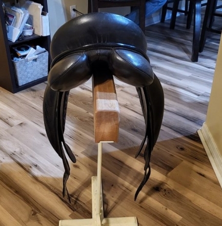 Tack ID: 568627 Black Passier Dressage Saddle, 17.5 - PhotoID: 153238 - Expires 14-Sep-2024 Days Left: 7