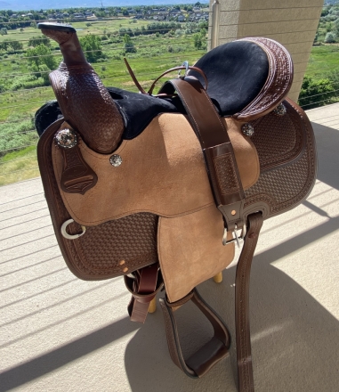 Tack ID: 568647 Brand New Custom Dale Chavez Roping Saddle For Sale - PhotoID: 153272 - Expires 18-Sep-2024 Days Left: 78