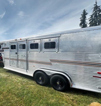 Tack ID: 568804 Sunlite Sundower 3 Horse Trailer - PhotoID: 153517 - Expires 19-Oct-2024 Days Left: 42