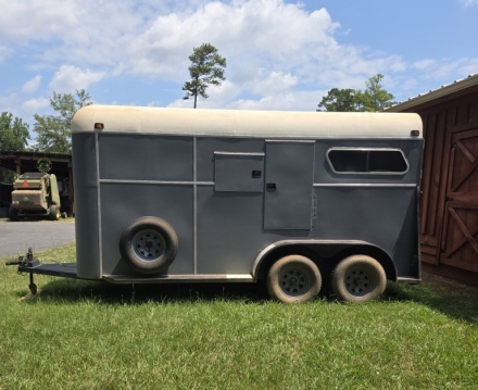 Tack ID: 568894 2 Horse Bumper Pull Horse Trailer - PhotoID: 153641 - Expires 16-Nov-2024 Days Left: 30