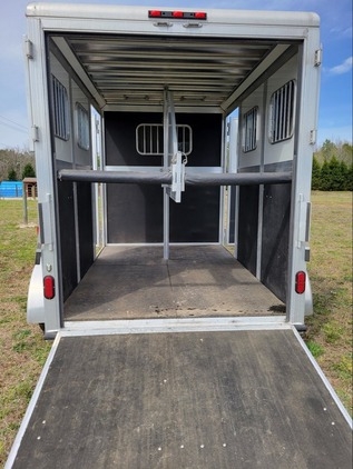 Tack ID: 568901 2011 Eclipse 2 Horse BP straight load horse trailer - PhotoID: 153635 - Expires 14-Nov-2024 Days Left: 22