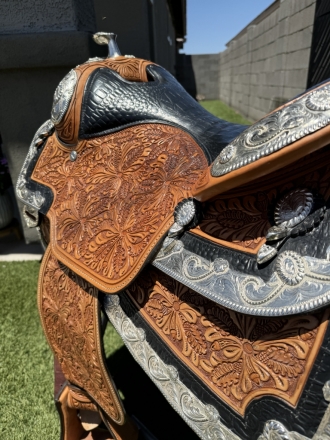 Tack ID: 568928 16” Dale Chavez Western Show Saddle (PACKAGE DEAL!) - PhotoID: 153692 - Expires 22-Nov-2024 Days Left: 24