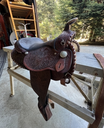 Tack ID: 568960 Billy Royal Light Weight Western Saddle - PhotoID: 153745 - Expires 01-Mar-2025 Days Left: 164