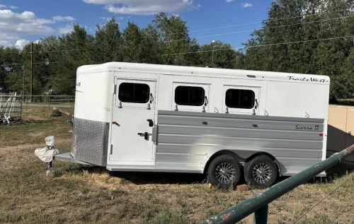 Tack ID: 568968 2023 Trails West Sierra II 3 Horse Warmblood Alum Trailer - PhotoID: 153772 - Expires 08-Dec-2024 Days Left: 80