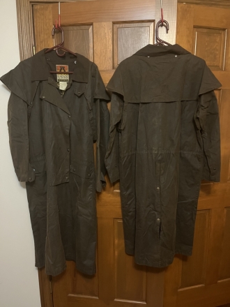 Tack ID: 569038 Australia Outback Long Oilskin Duster - PhotoID: 153847 - Expires 22-Dec-2024 Days Left: 62