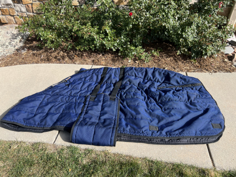 Tack ID: 569166 Nearly New Winter Blankets - PhotoID: 153994 - Expires 01-Feb-2025 Days Left: 88