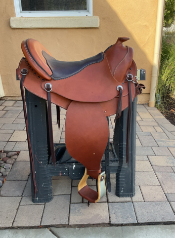 Tack ID: 569226 Rare Sam Huston Custom Saddle - PhotoID: 154064 - Expires 23-Feb-2025 Days Left: 67