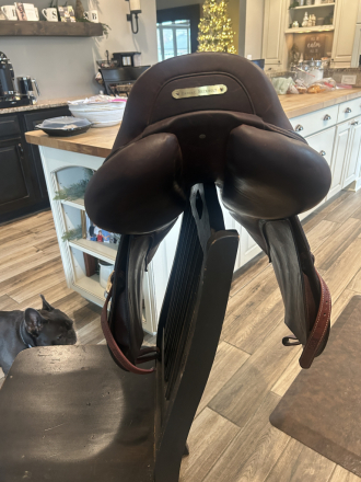 Tack ID: 569248 CWD Semi deep seat saddle - PhotoID: 154101 - Expires 08-Mar-2025 Days Left: 80