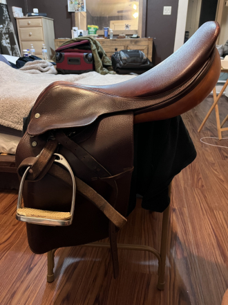 Tack ID: 569288 Crosby PDN - Great All-Around Hunter-Jumper Saddle - PhotoID: 154140 - Expires 26-Mar-2025 Days Left: 83